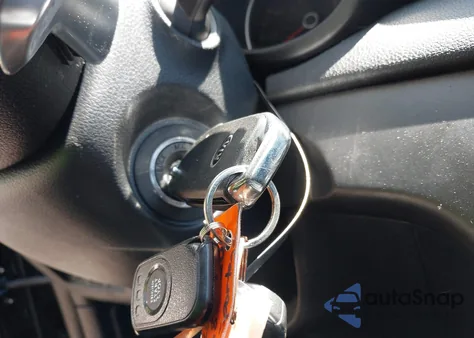 2021 Kia Sportage S из США, поврежденный, VIN KNDP6CAC1M7852538